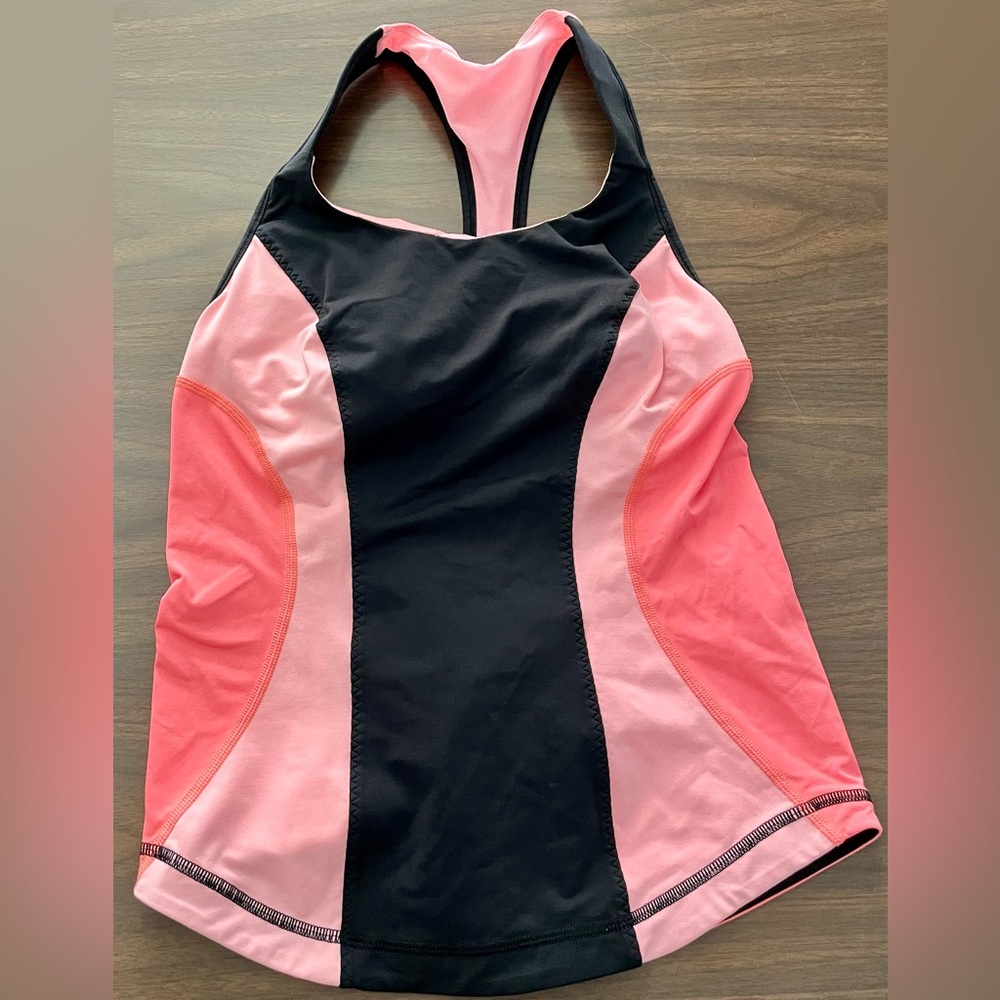 Lululemon Cardio Kick Tank— Size 8 - Picture 5 of 16